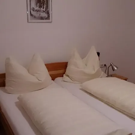 Zum Goldenen Pflug Inn