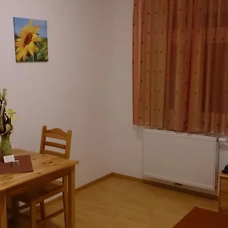 Zum Goldenen Pflug 3* Amstetten